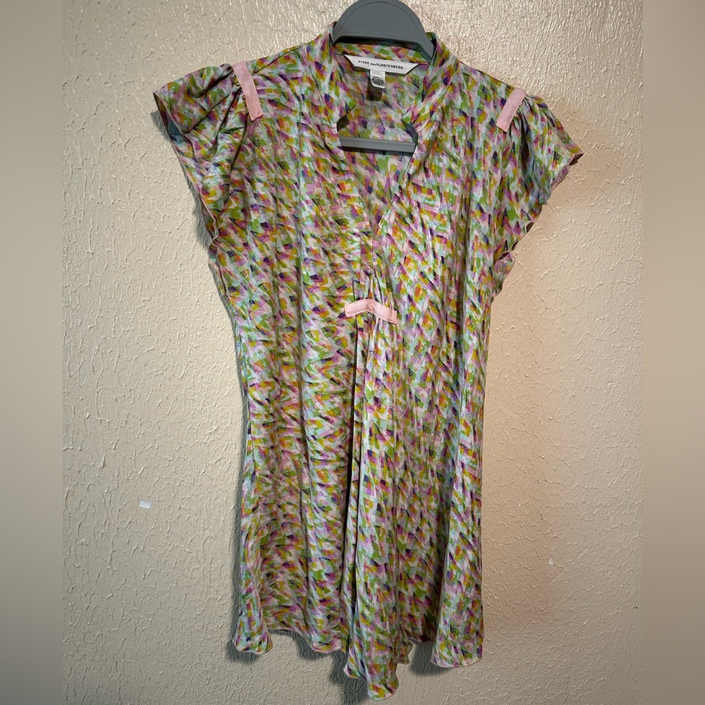 Diane Von Furstenberg Silk Printed Top Short Flutter Sleeve Multicolor Medium